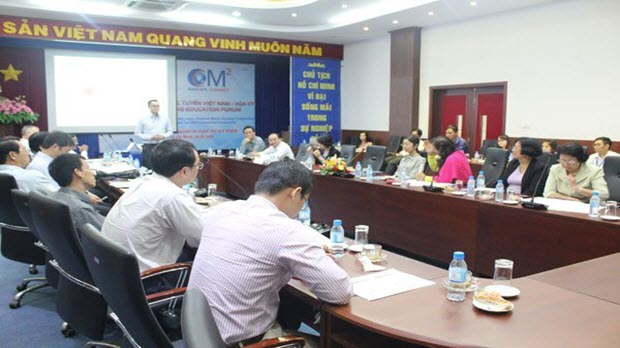  Lạc Việt phối hợp CMSquared khởi động dự án đào tạo chuyên viên phát triển web